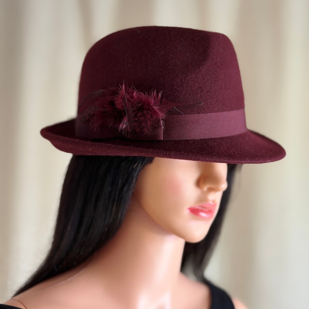 Forever 21 Burgundy 100% Wool Fedora Hat Feather Trim One Size Dark Academia